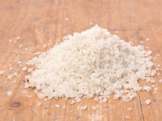 Salz ist ein Hausmittel bei Nagelpilz