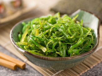 Salat aus Algen